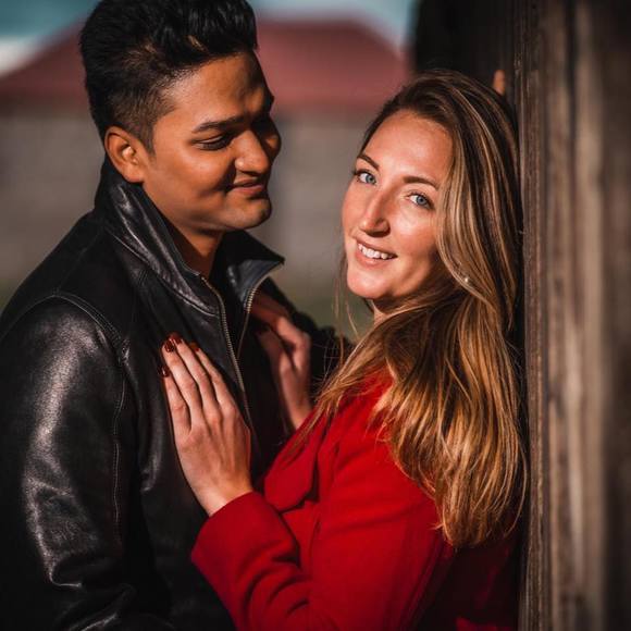 Meet your Posher, Scarlet - Picture 1 of 1